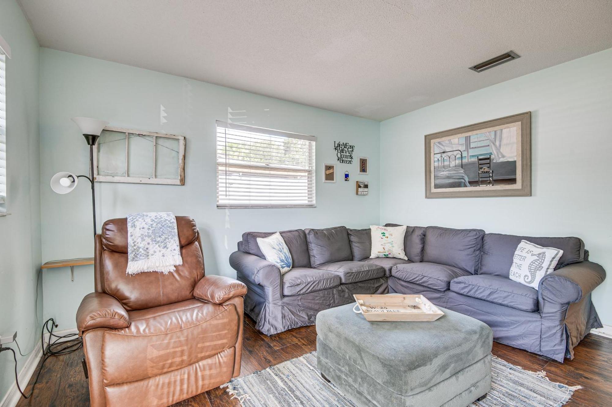 Cape Canaveral Cottage With Hot Tub Walk To Beach ภายนอก รูปภาพ